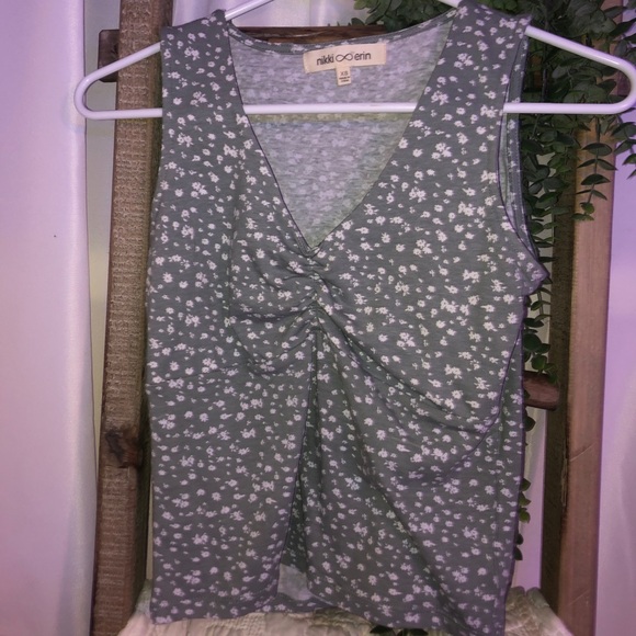 Cute cropped tank top from Ross! - Picture 1 of 1